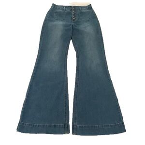 Fashion Nova Flared High Rise Jeans, Size 28, Blue Denim